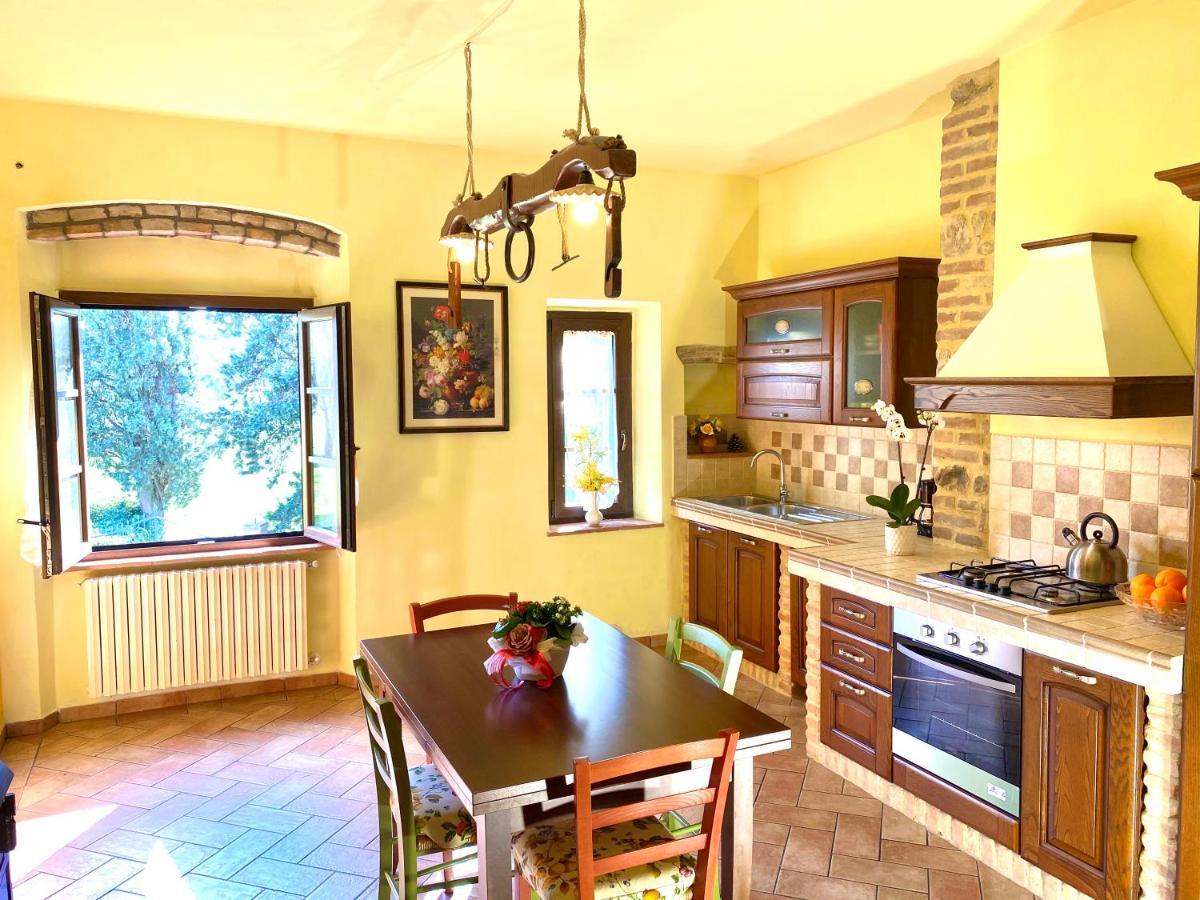 Agriturismo L'Antica Quercia ポマランチェ エクステリア 写真